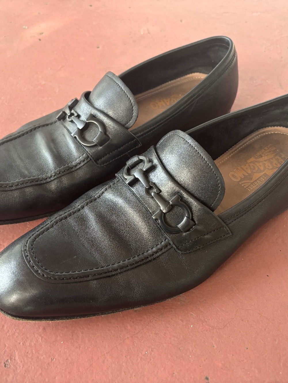 Salvatore Ferragamo Shoes Mens Size 11 EE Asten Loafers Black Leather Gancini